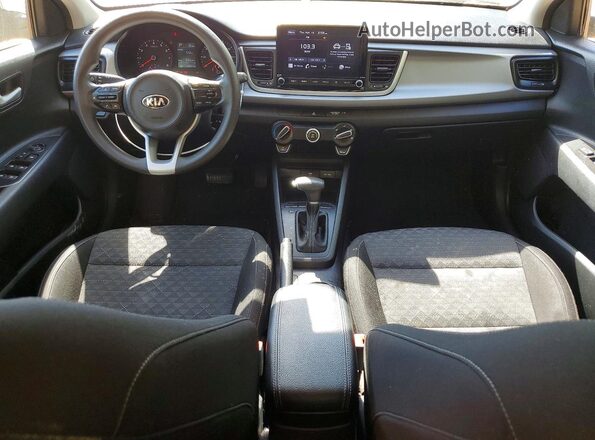 3KPA24AD4ME374650 2021 KIA RIO Silver Dashboard view