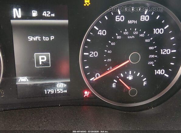 3KPA24AD4NE442544 2022 KIA RIO White Widok tylnych siedzeń