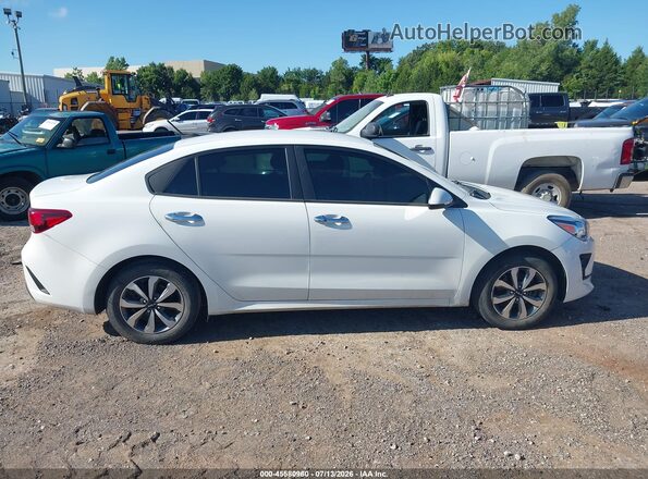 3KPA24AD4PE602781 2023 KIA RIO White Սալոնի հետևի տեսք
