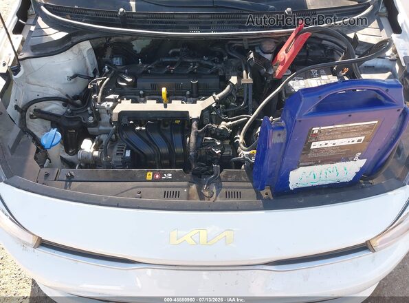 3KPA24AD4PE602781 2023 KIA RIO White Հետևի տեսք