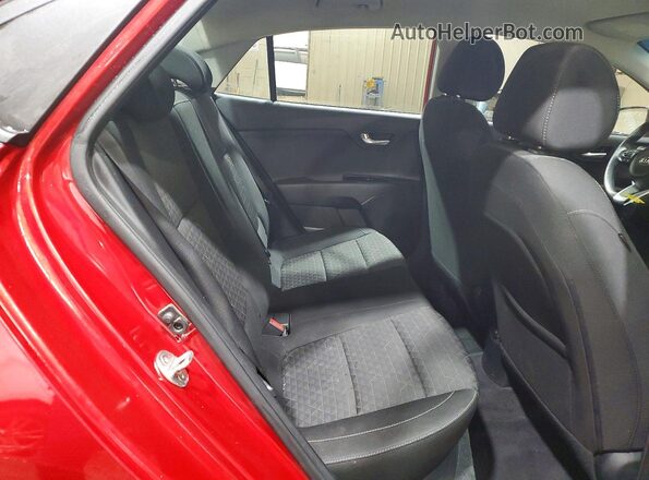 3KPA24AD5LE284714 2020 KIA RIO Red Vista de los asientos traseros