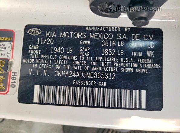 3KPA24AD5ME365312 2021 KIA RIO White Engine compartment view