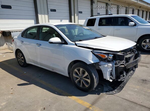 3KPA24AD5NE434131 2022 KIA RIO White Front right