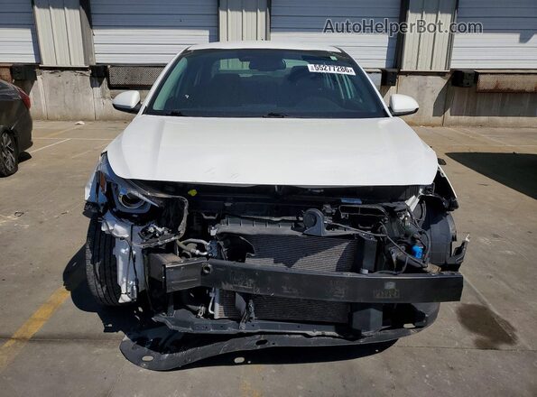 3KPA24AD5NE434131 2022 KIA RIO White Front view