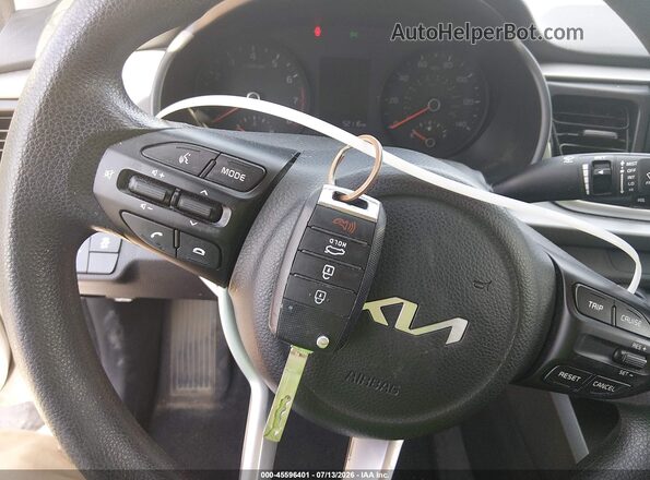 3KPA24AD5PE587739 2023 KIA RIO Silver წინა პანელის ხედი