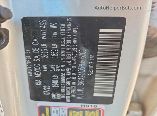 3KPA24AD5PE605706 2023 KIA RIO Silver VIN կոդի պիտակի տեսք