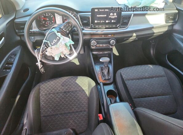 3KPA24AD5PE605706 2023 KIA RIO Silver Առջևի վահանակի տեսք