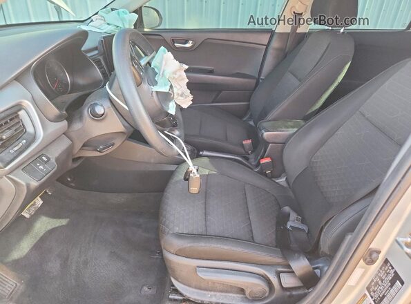 3KPA24AD5PE605706 2023 KIA RIO Silver Սալոնի դիմացի տեսք