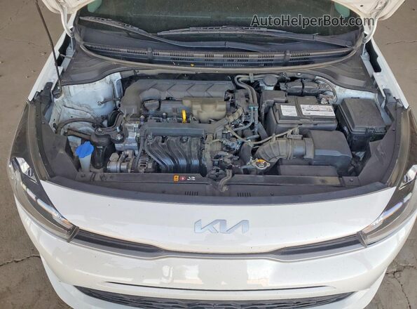 3KPA24AD5PE615880 2023 KIA RIO White Սալոնի հետևի տեսք