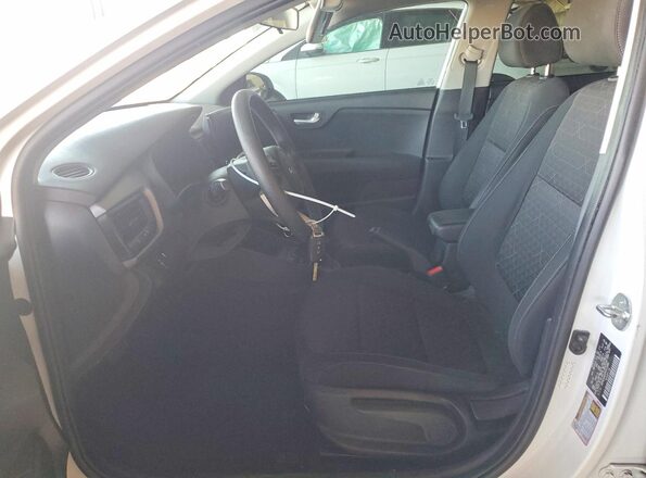 3KPA24AD5PE615880 2023 KIA RIO White Սալոնի դիմացի տեսք