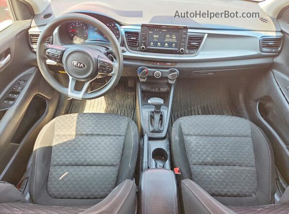 3KPA24AD6LE328056 2020 KIA RIO Red Dashboard view