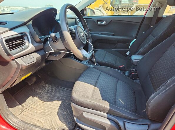 3KPA24AD6LE328056 2020 KIA RIO Red Front interior view
