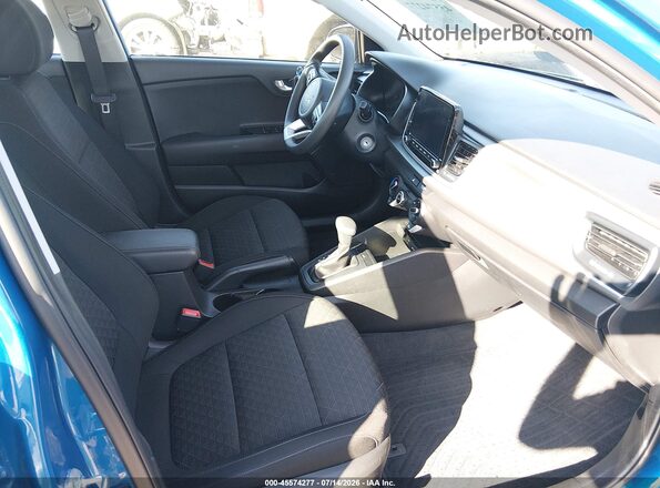 3KPA24AD6NE489056 2022 KIA RIO Синий Вид салона спереди