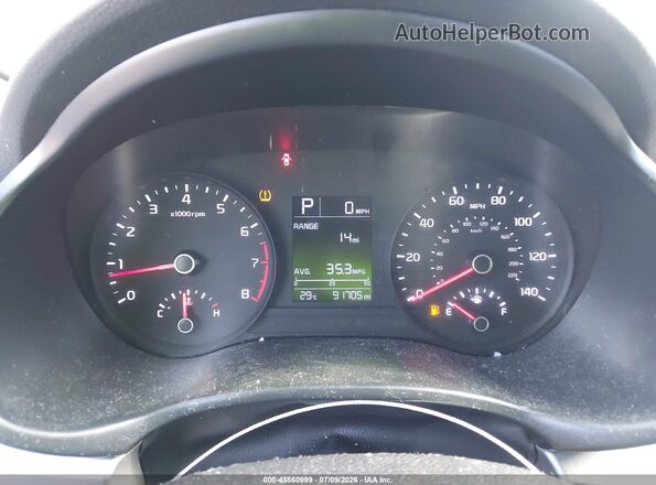 3KPA24AD7LE297707 2020 KIA RIO White Вид задніх сидінь