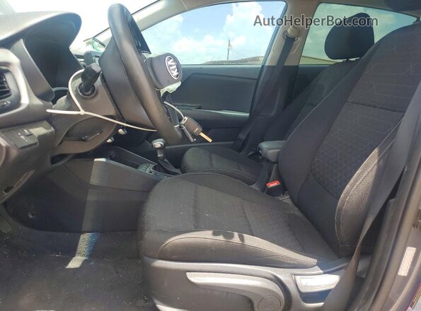 3KPA24AD7LE335940 2020 KIA RIO Gray Widok wnętrza z przodu