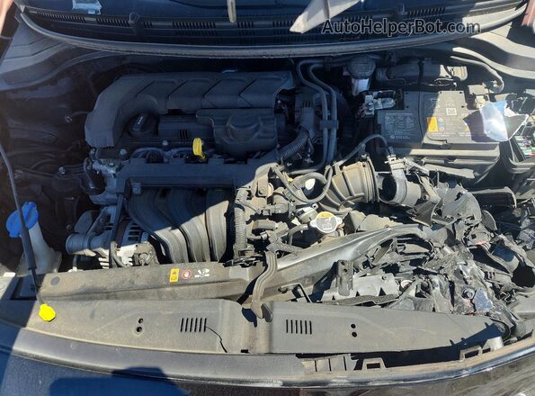 3KPA24AD7NE432011 2022 KIA RIO Black Rear interior view