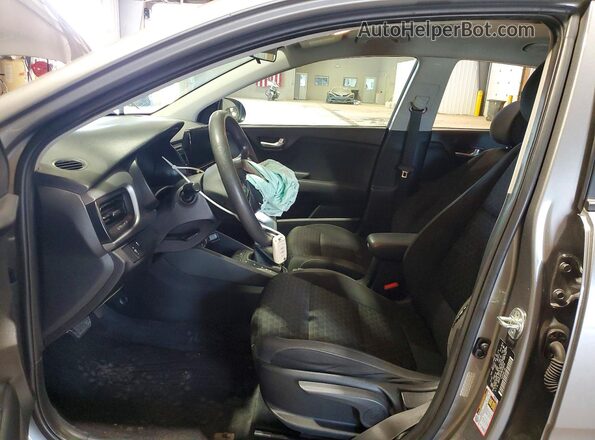 3KPA24AD7NE439556 2022 KIA RIO Silver წინა სალონის ხედი