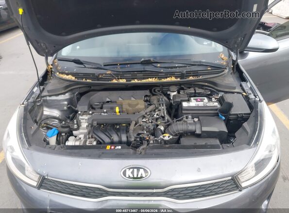 3KPA24AD8LE311095 2020 KIA RIO Gray Rear view