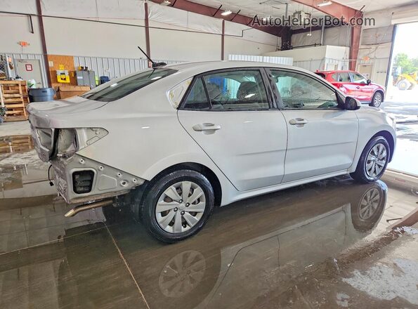3KPA24AD8LE356392 2020 KIA RIO Silver Задня права чверть