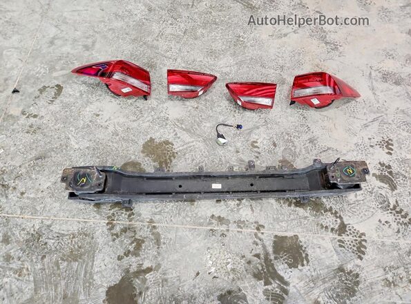 3KPA24AD8LE356392 2020 KIA RIO Silver Вид підкапотного простору
