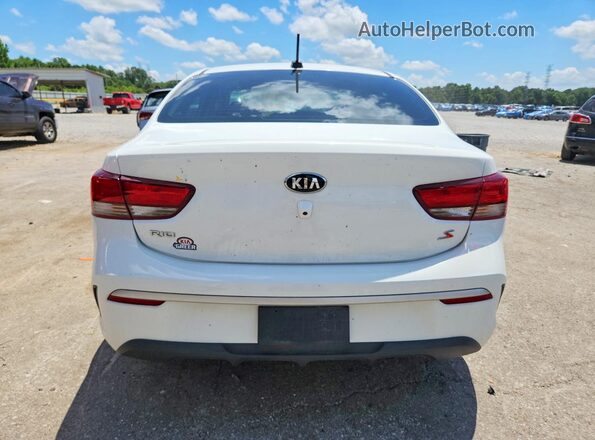 3KPA24AD8ME408847 2021 KIA RIO Белый Вид сзади