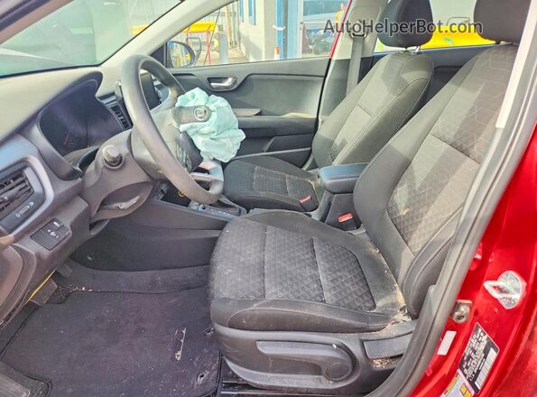 3KPA24AD8ME412381 2021 KIA RIO Red Սալոնի դիմացի տեսք