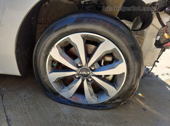 3KPA24AD8PE520410 2023 KIA RIO Silver 