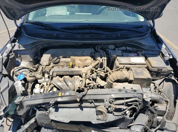 3KPA24AD9LE318315 2020 KIA RIO Gray Rear interior view
