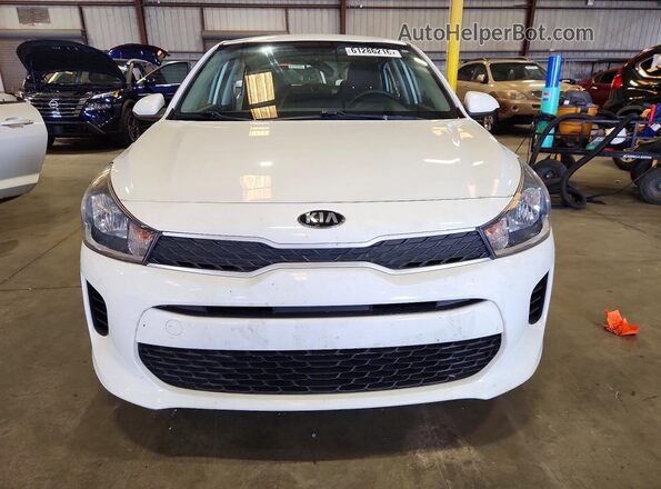 3KPA24AD9LE349483 2020 KIA RIO White Widok z przodu
