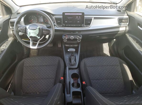 3KPA24AD9ME400790 2021 KIA RIO Black Dashboard view