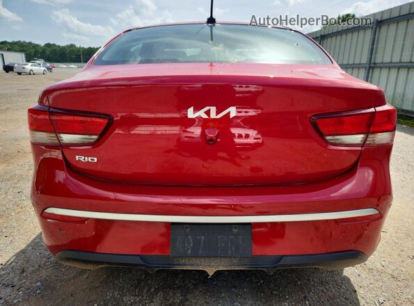 3KPA24AD9NE504665 2022 KIA RIO Red Vista trasera
