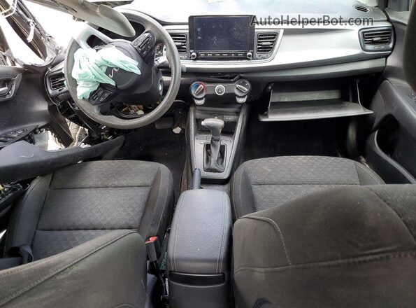 3KPA24AD9PE519928 2023 KIA RIO Black Vista del salpicadero