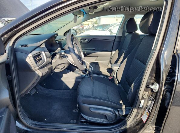 3KPA24ADXLE309817 2020 KIA RIO Black Vista interior delantera
