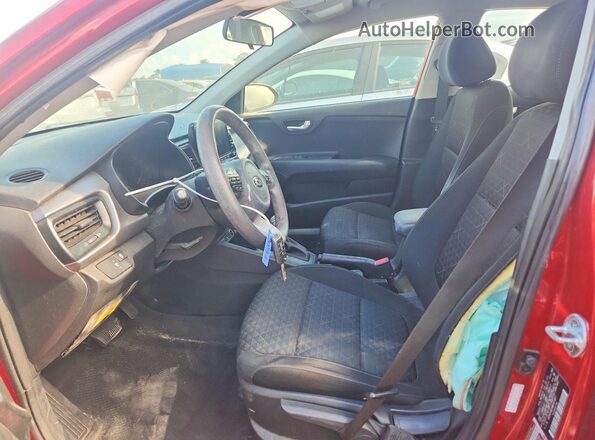3KPA24ADXME403827 2021 KIA RIO Red Front interior view