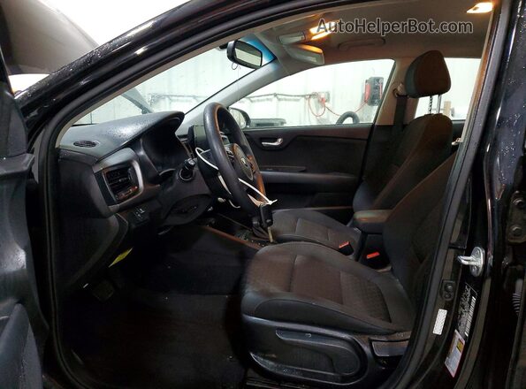 3KPA24ADXME404363 2021 KIA RIO Black Front interior view