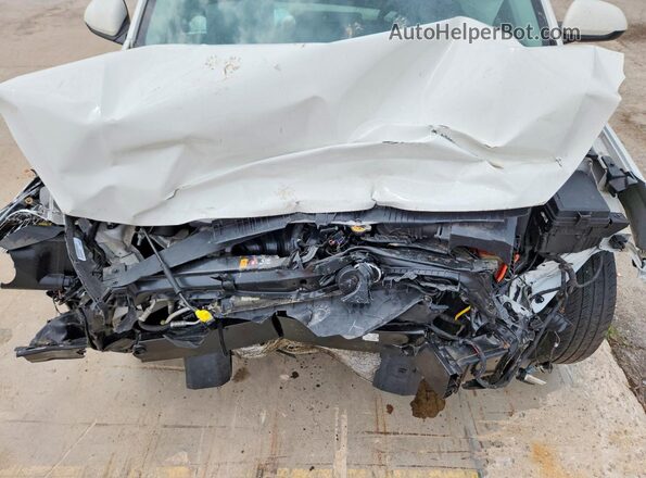 3KPA24ADXME405674 2021 KIA RIO White Widok wnętrza z tyłu