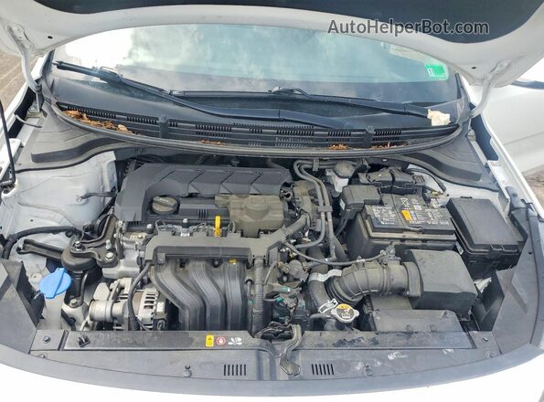 3KPA24ADXPE513829 2023 KIA RIO White Rear interior view