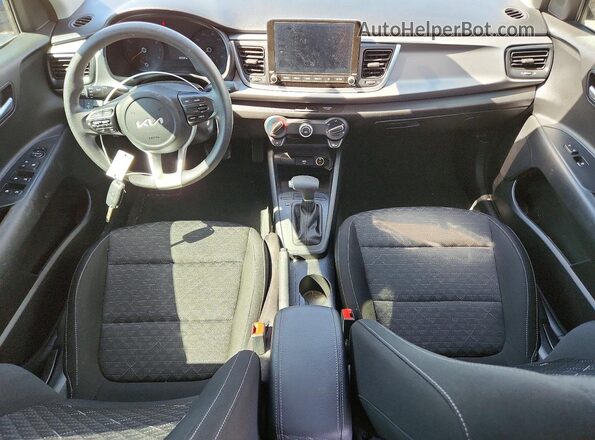 3KPA24ADXPE529643 2023 KIA RIO Blue Dashboard view