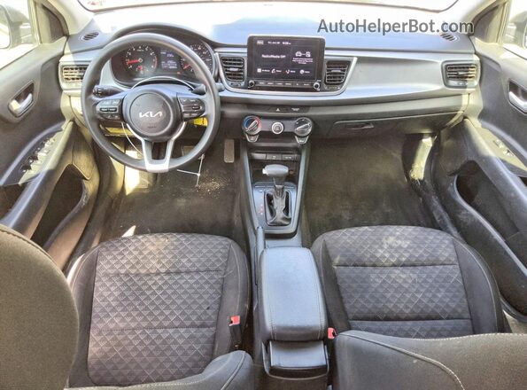 3KPA24ADXPE604079 2023 KIA RIO Gray Вид панелі приладів