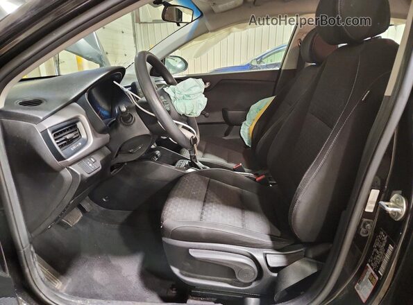 3KPA25AB4JE045141 2018 KIA RIO Black Սալոնի դիմացի տեսք