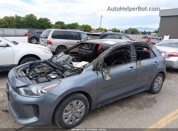 3KPA25AD2LE288323 2020 KIA RIO 5-DOOR Gray Առջևի ձախ երեք քառորդ տեսարան