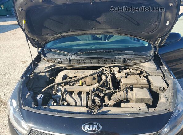 3KPA25AD3LE333821 2020 KIA RIO Black უკანა სალონის ხედი
