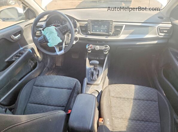 3KPA25ADXLE347554 2020 KIA RIO White Dashboard view