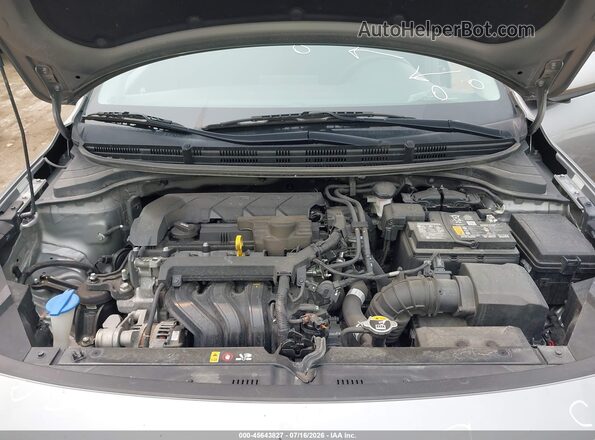 3KPA25ADXPE597432 2023 KIA RIO 5-DOOR Gray Вид ззаду