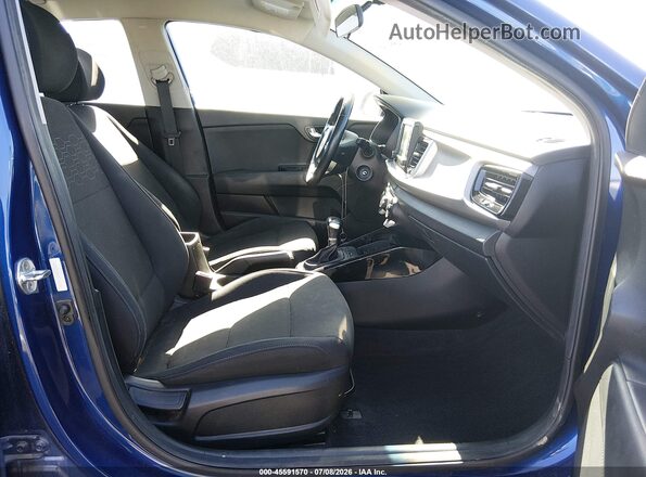 3KPA35AB5JE058588 2018 KIA RIO Blue Սալոնի դիմացի տեսք