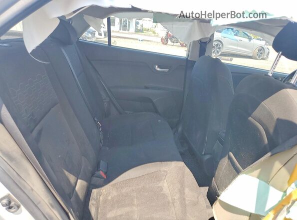 3KPA35AD0LE324068 2020 KIA RIO Silver Вид задніх сидінь
