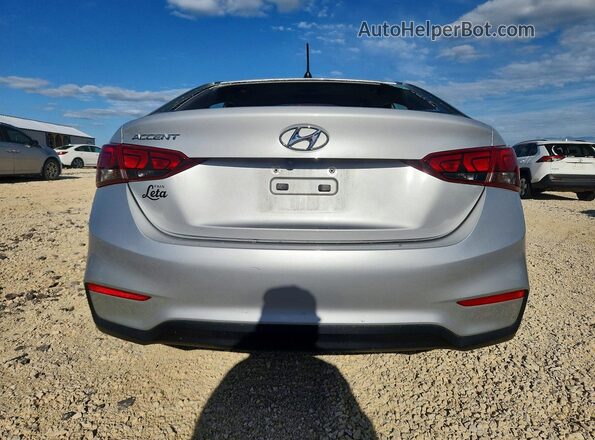 3KPC24A30KE046512 2019 HYUNDAI ACCENT Silver უკანა ხედი