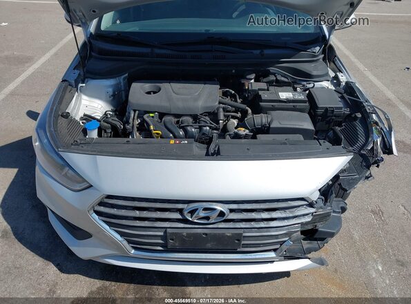 3KPC24A31JE025683 2018 HYUNDAI ACCENT Silver Հետևի տեսք