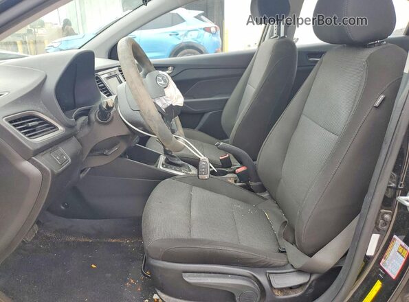 3KPC24A31KE056630 2019 HYUNDAI ACCENT Черный Вид салона спереди