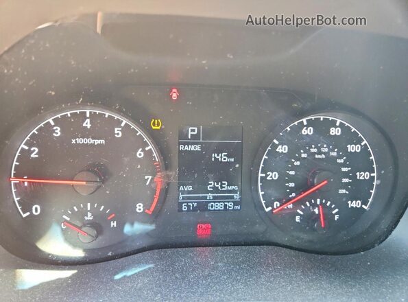 3KPC24A32JE005670 2018 HYUNDAI ACCENT Красный Вид щитка приборов